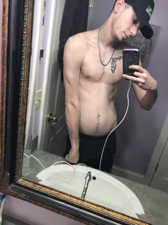OnlyFans account  dylan0895 header 2