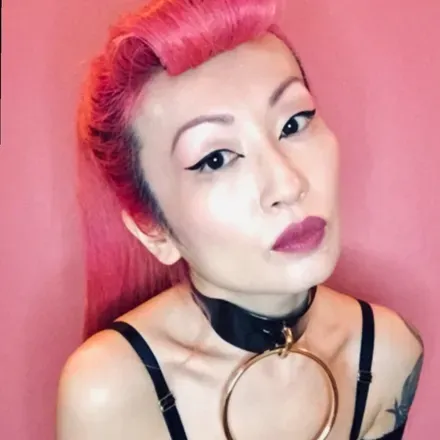 OnlyFans cuenta undressingparlour avatar 1