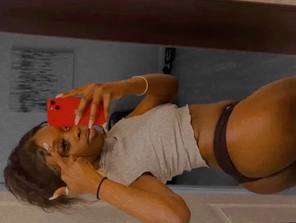 OnlyFans cuenta prettyken_ header 2