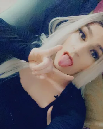 OnlyFans account  inkedgirlmoni header 2