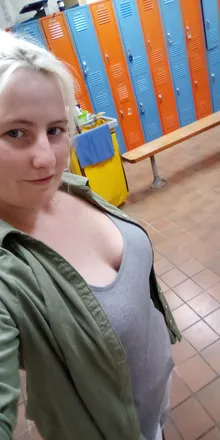 OnlyFans account  u136171095 header 2