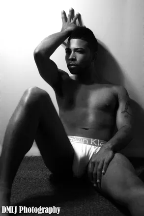 OnlyFans cuenta jmoneycherry header 2