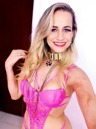 OnlyFans account  mel_hotwife avatar 1