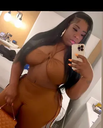 OnlyFans cuenta pressurebustpipesss avatar 1