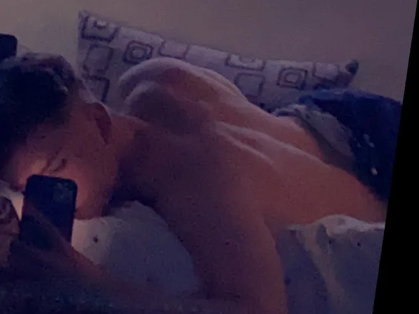 OnlyFans cuenta juliannn3 header 2