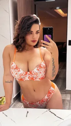 OnlyFans account  marianaclm header 2