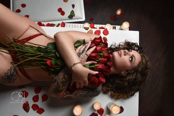 OnlyFans cuenta royaltyfree header 2
