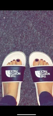 OnlyFans account  weecutefeetx avatar 1