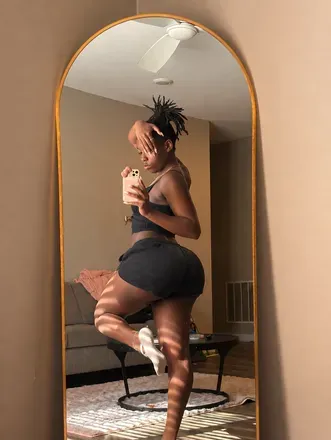 OnlyFans cuenta mochiibeenher avatar 1