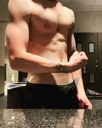 OnlyFans cuenta mollymyk header 2
