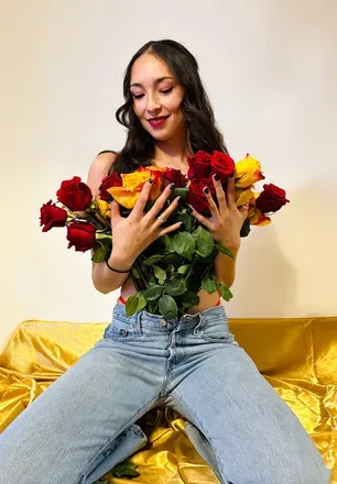 OnlyFans account  sumcake header 2