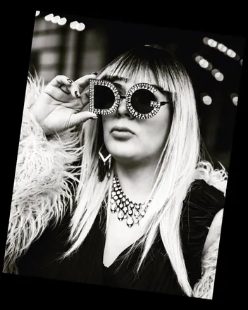 OnlyFans cuenta april_tranny header 2