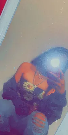 OnlyFans cuenta little_01 avatar 1