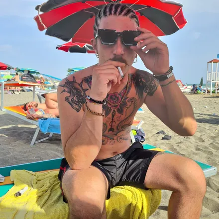 OnlyFans cuenta u230034379 header 2