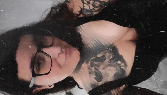 OnlyFans account  xdivianax header 2