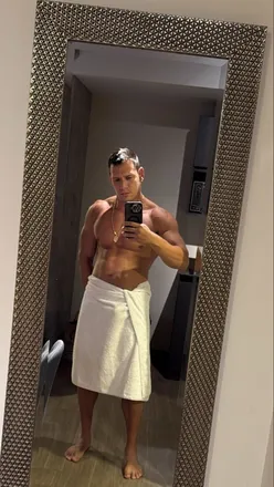 OnlyFans account  paiver_o header 2