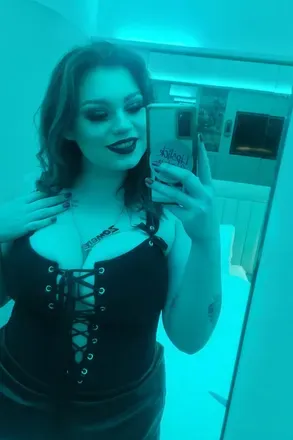 OnlyFans account  livingdeadgirl_xo avatar 1