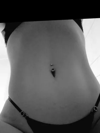 OnlyFans cuenta mili.420 header 2