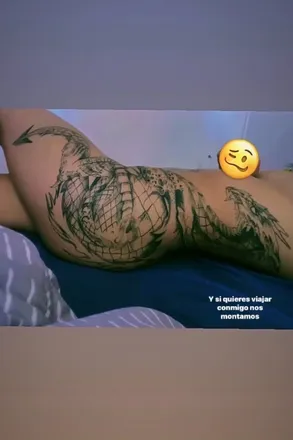 OnlyFans cuenta larenaaaxx header 2