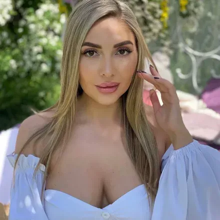 OnlyFans cuenta enjoysara avatar 1