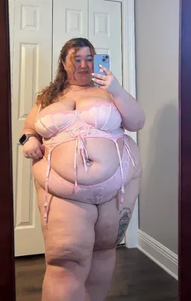 OnlyFans account  mamamooocow avatar 1