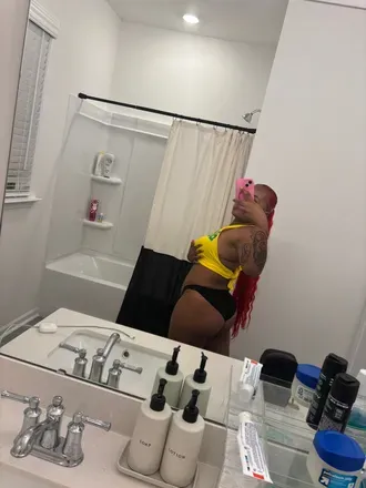 OnlyFans cuenta sexylilpoet avatar 1
