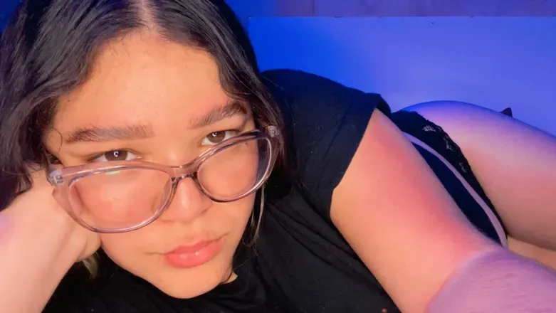 OnlyFans account  ladydivinew header 2