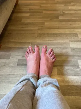 OnlyFans account  robbo1982 avatar 1