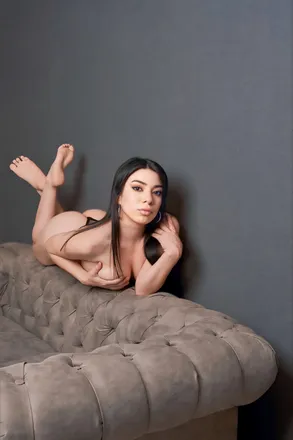 OnlyFans cuenta arileeiva header 2