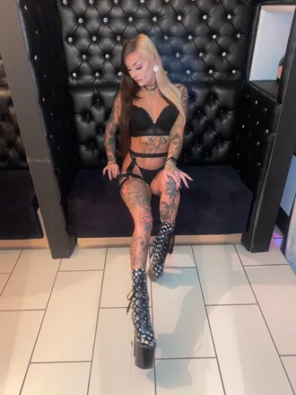 OnlyFans cuenta xdoomseerx header 2