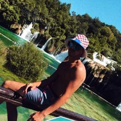OnlyFans cuenta ellascararas avatar 1