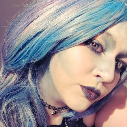 OnlyFans cuenta merlinrose7011 header 2