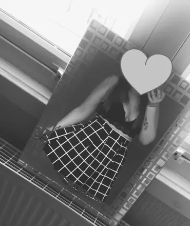 OnlyFans cuenta perksofbeingscottish header 2