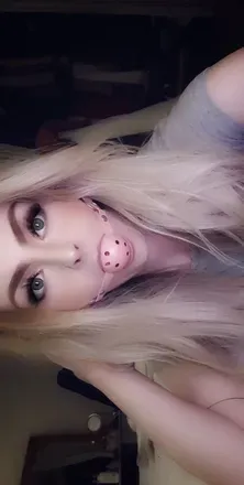 OnlyFans account  yourforbiddentemptation avatar 1