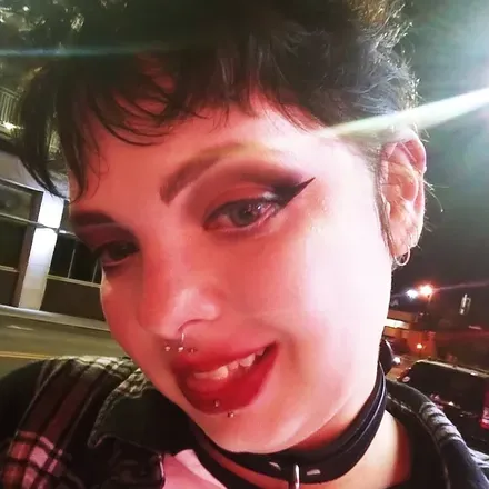 OnlyFans cuenta liivingd3adgirl avatar 1