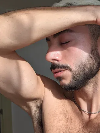OnlyFans account  viccccc5 avatar 1