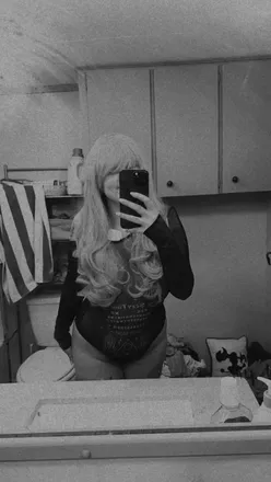 OnlyFans cuenta shelbyjune997 header 2