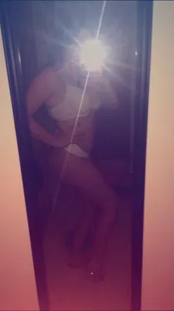 OnlyFans cuenta livvy_j.c avatar 1