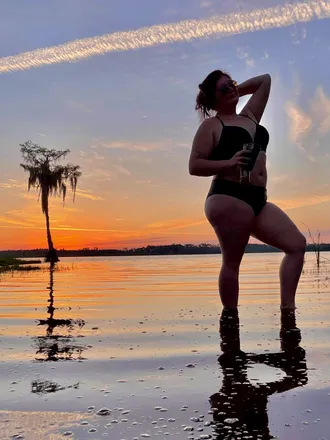 OnlyFans cuenta justpeachydoll header 2