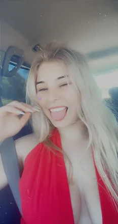 OnlyFans cuenta blondi32000 header 2