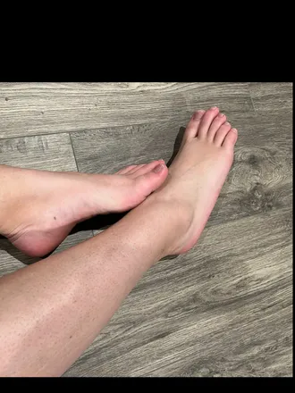 OnlyFans cuenta arlie.feet.babe header 2