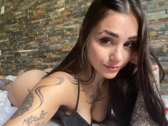 OnlyFans cuenta clouudette117 header 2