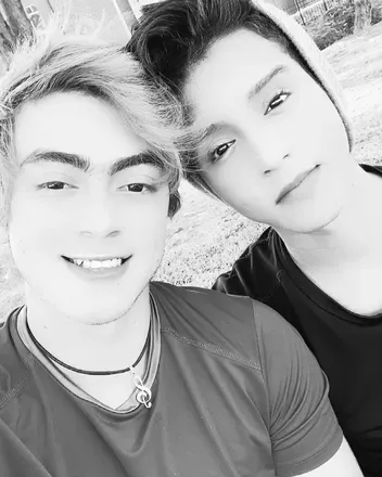 OnlyFans cuenta zack_and_alan avatar 1