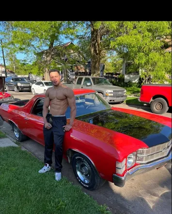 OnlyFans cuenta mikey_flex header 2