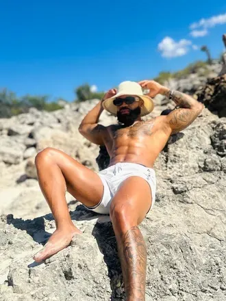 OnlyFans account  luisenr26270434 header 2