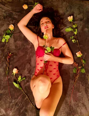 OnlyFans cuenta lovelylaiken header 2
