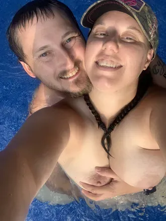 OnlyFans account  hisbeautyherbeast07 avatar 1