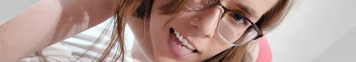 OnlyFans cuenta kaceycaneaf header 2