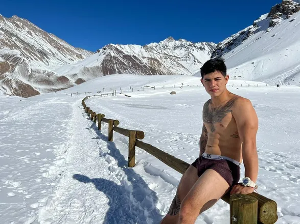 OnlyFans account  nickolasgray header 2