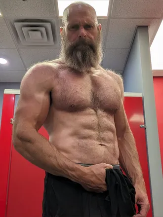 OnlyFans cuenta 2ruggeddaddies header 2